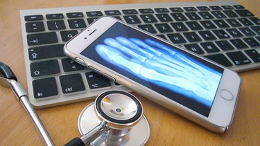 Darstellung einer Gesundheitsapp auf dem Handy | Bild: picture-alliance/dpa