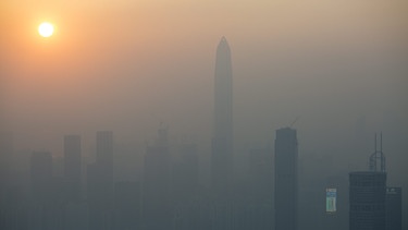 Smog in Shenzhen | Bild: picture-alliance/dpa