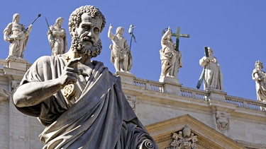 Statue des heiligen Paulus im Vatikan | Bild: picture-alliance/dpa