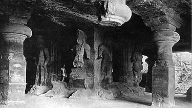 Die Höhlen auf der Insel Elephanta | Bild: Wikimedia/