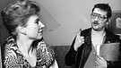 Der deutsche Regisseur und Filmproduzent Rainer Werner Fassbinder und die deutsche Schauspielerin Hanna Schygulla am 16.2.1979 in Coburg bei Dreharbeiten zu dem Film "Die Ehe der Maria Braun". | Bild: picture-alliance/dpa Bildarchiv