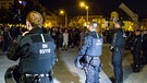 Polizei in Bautzen bei einer Kundgebung | Bild: picture-alliance/dpa