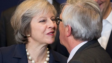 Theresa May und Jean-Claude Juncker | Bild: picture-alliance/dpa