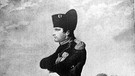 Der französische Kaiser Napoleon I. in der Uniform eines Obersten seiner Gardejäger | Bild: picture-alliance/dpa