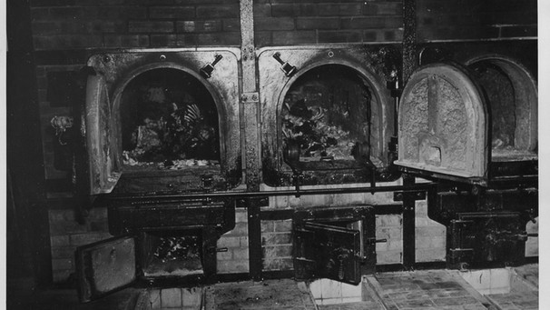 Menschliche Überreste in den Öfen des Krematoriums | Bild: Sammlung Gedenkstätte Buchenwald