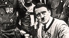 Adolf Hitler 1925 bei einem Besuch einer bayerischen Gruppe der Nationalsozialisten | Bild: picture-alliance/dpa