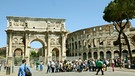 Konstantinsbogen neben dem Kolosseum in Rom | Bild: picture-alliance/dpa