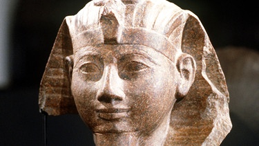 Eine Granitbüste der Pharaonin Hatschepsut | Bild: picture-alliance/dpa