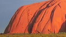Blick auf den Ayers Rock, Australien | Bild: picture-alliance/dpa