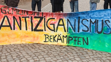 Demo 2013 in Berlin gegen Antiziganismus  | Bild: picture-alliance/dpa