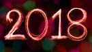 Feuerwerk und Jahreszahl 2018 | Bild: colourbox.com; Montage: BR