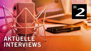 Bayern 2, Podcast "Aktuelle Interviews" - Mikrofon im Studio | Bild: Bayern 2