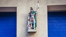 Statue von St. Florian  | Bild: stock.adobe.com/Fotokon