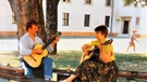 Vilsleitnmusi: ...und finden im Schlosshof von Sarvar seit den 1980ern immer wieder Inspirationen für den typischen Vilsleitnmusiklang. | Bild: Harti Pilsner