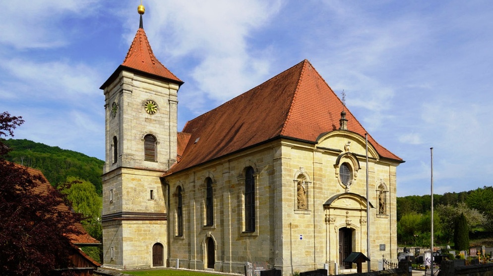 Katholische Pfarrkirche Kreuzauffindung in Kersbach | Bild: Alfons Bernet