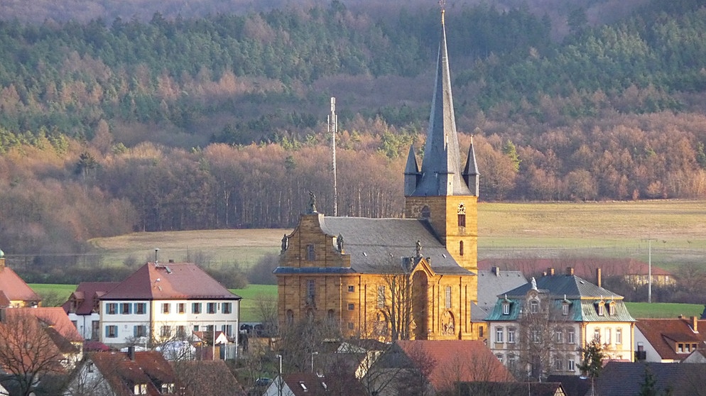 Kath. Pfarrkirche St. Wenzeslaus in Litzendorf in Oberfranken | Bild: Raimund Knörlein