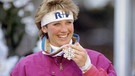 Michaela Gerg 1989 mit ihrer Bronzemedaille in Vail | Bild: picture-alliance/dpa