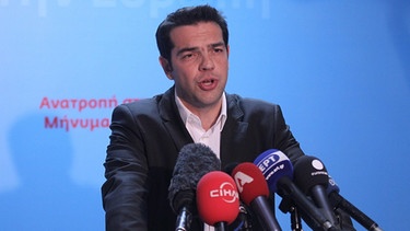 Alexis Tsipras bei einer Pressekonferenz | Bild: picture-alliance/dpa
