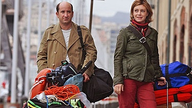 Michele (Antonio Albanese) und seine Frau Elsa (Margherita Buy) haben nach dem Verkauf ihrer Luxuswohnung alles verloren. | Bild: © ARD Degeto