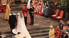 Prinz William und Kate vor dem Altar | Bild: picture-alliance/dpa