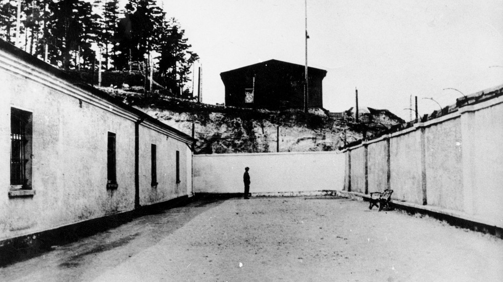 Konzentrationslager Flossenbürg: Arrestbau | Bild: National Archives, Washington DC (NARA)