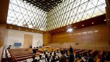 Innenraum der Münchner Synagoge Ohel Jakob | Bild: picture-alliance/dpa