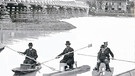Tretbootfahrer auf der Isar in Dingolfing 1900 | Bild: Stadtarchiv Dingolfing