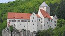 Burg Prunn von der Altmühl aus gesehen | Bild: picture-alliance/dpa