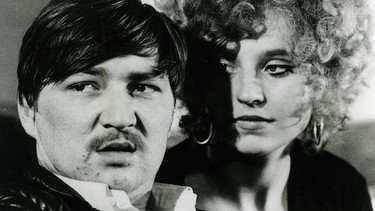 Rainer Werner Fassbinder und Hanna Schygulla: Szene aus "Liebe ist kälter als der Tod" (1969) | Bild: picture-alliance/dpa