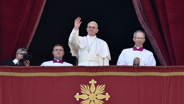 Neujahrsgottesdients 2015 mit Papst Franziskus | Bild: picture-alliance/dpa/Isabella Bonotto