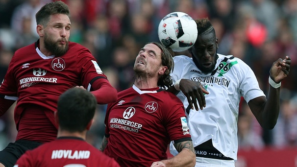 Spielszene 1. FC Nürnberg - Hannover 96 | Bild: picture-alliance/dpa