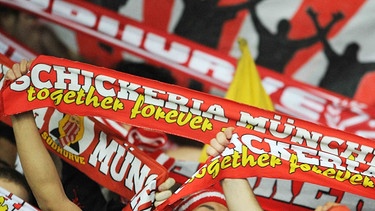 "Schickeria" (Archivbild) Fans des FC Bayern München | Bild: picture-alliance/dpa