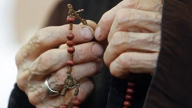 Der gelöschte Gott - Woran glauben Menschen mit Demenz? | Bild: picture-alliance/dpa