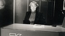 Isabel Mühlfenzl moderiert "Telekolleg Volkswirtschaft", 1970er Jahre | Bild: BR, Sessner