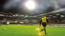 Linienrichter bei einem Fußballspiel | Bild: colourbox.com