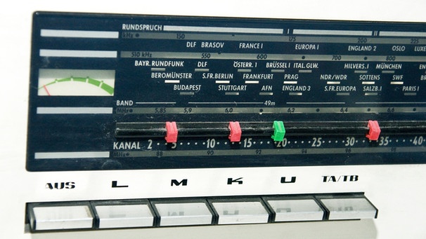 Skala eines Radiogeräts | Bild: BR