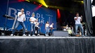 BR-Radltour 2023, 31.07.2023, 2. Etappe, Abendveranstaltung in Bruckmühl, BAYERN 3-Band | Bild: BR/Ralf Wilschewski