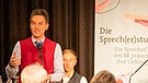 Florian Schrei moderiert | Bild: BR/Andreas Dirscherl
