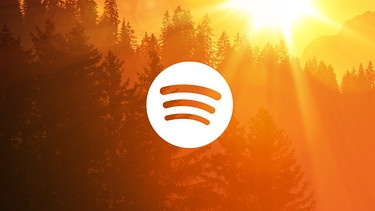 Französiche Alpen im Sonnenuntergang mit Icon Spotify | Bild: Tomasz Zajda Virrage Images Inc