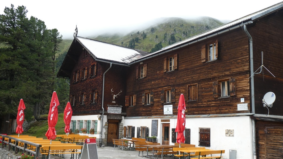 Gepatsch und Weißseespitze: Das Gepatschhaus ist die älteste bestehende Alpenvereinshütte Österreichs | Bild: BR/Georg Bayerle