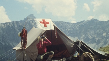 Von der „Sittenwacht“ zum modernen Rettungsdienst | Bild: Bayerische Bergwacht