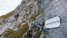 Auf dem neuen Klettersteig am Rigidalstock bei Engelberg | Bild: BR; Folkert Lenz