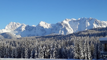 Wintertraum zwischen Wetterstein und Karwendel | Bild: BR; Barbara Weiß