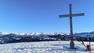 Schneeschuhtour: Gipfelpanorama am Hochschelpen Richtung Allgäuer Alpen | Bild: BR/Thomas Reichart