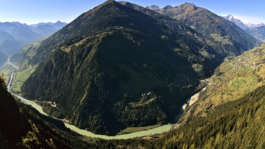 Ein Dreiländerfluss und das neue WWF-Schutzprojekt „INNsieme“ – Alpenflüsse im Bayern-2-Rucksackradio | Bild: picture-alliance/dpa