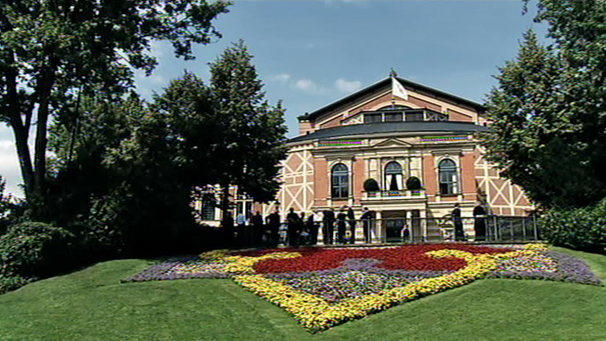 Wagner-Festspielhaus in Bayreuth | Bild: BR