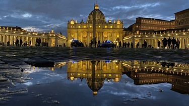 Petersplatz in Rom. | Bild: BR/Eckhart Querner