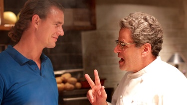 Der Philosoph unter den Kochstars Israels Eyal Shani diskutiert mit Tom Franz die Weltlage. | Bild: BR/megaherz gmbh