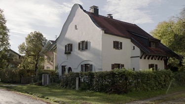 Der Weiler Holzen im Isartal. Die Gartenstadt-Idee entstand zur Jahrhundertwende. | Bild: BR/Detlef Krüger