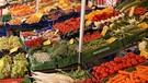 Gemüsestand auf dem Nürnberger Hauptmarkt | Bild: BR/Natasha Heuse